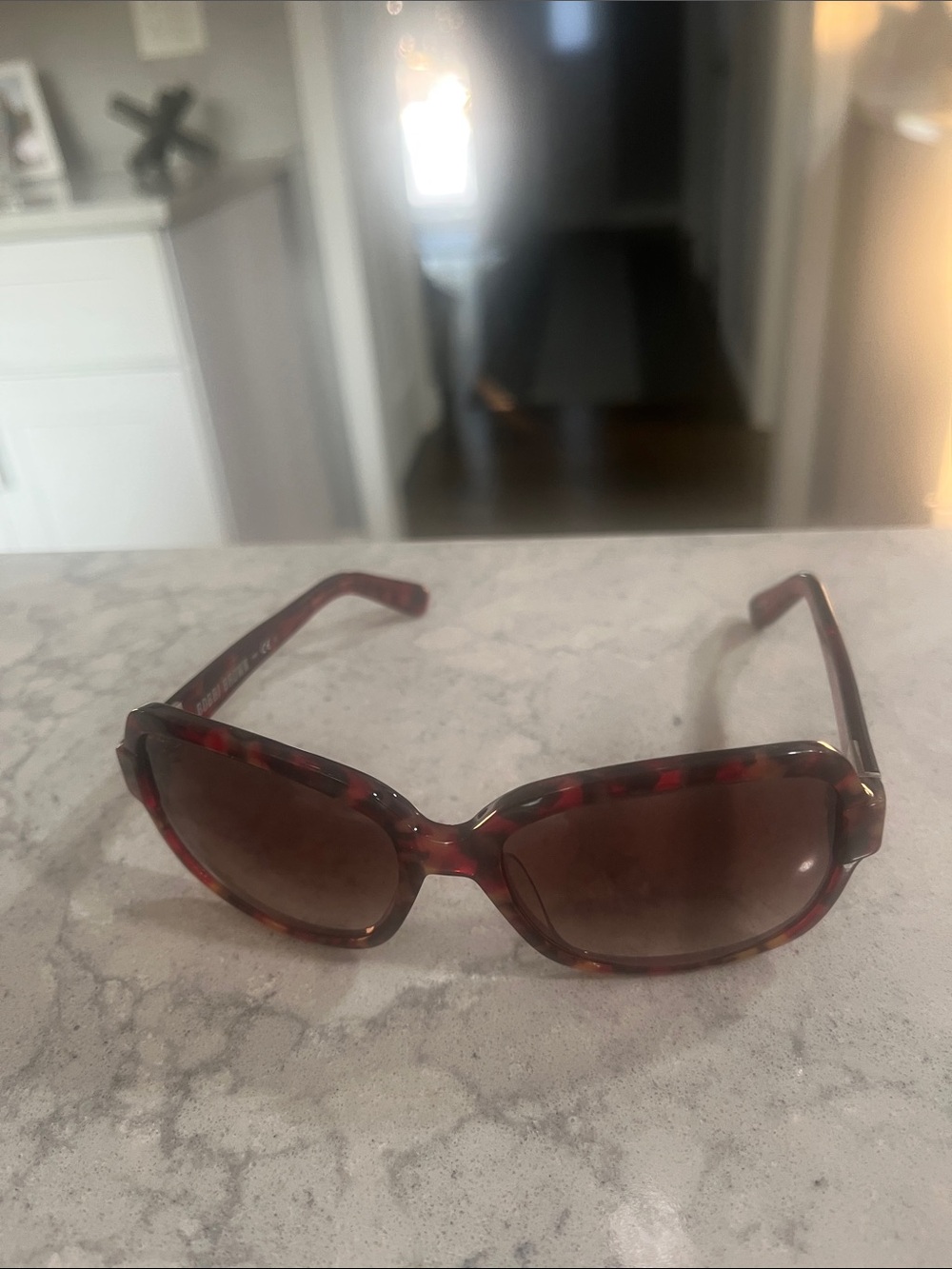 Bobbi Brown Women’s sunglasses
